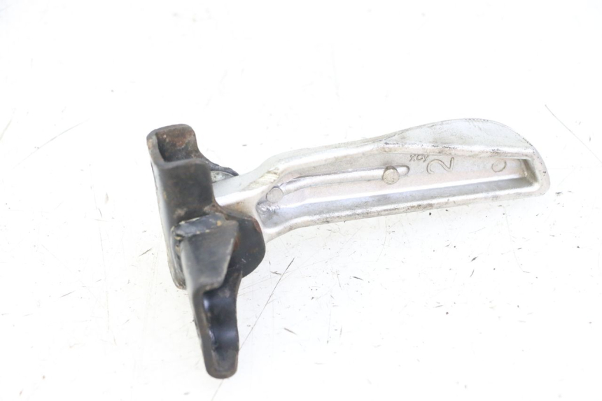 photo de REAR LEFT FOOTREST PEUGEOT TWEET PRO CARGO 50 (2018 - 2022) - Fixing points details