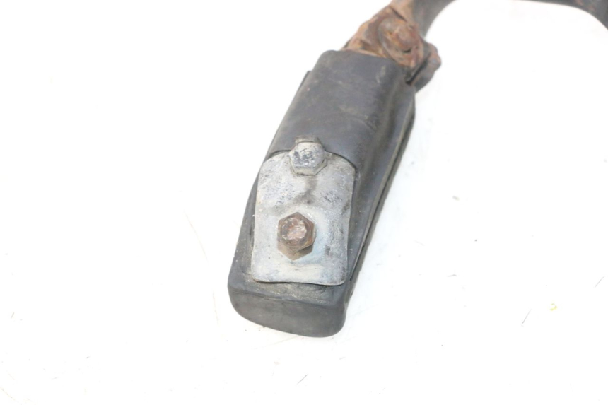 photo de FRONT RIGHT FOOTREST HONDA CB TWO FIFTY 250 (1991 - 2002) - Fixing points details