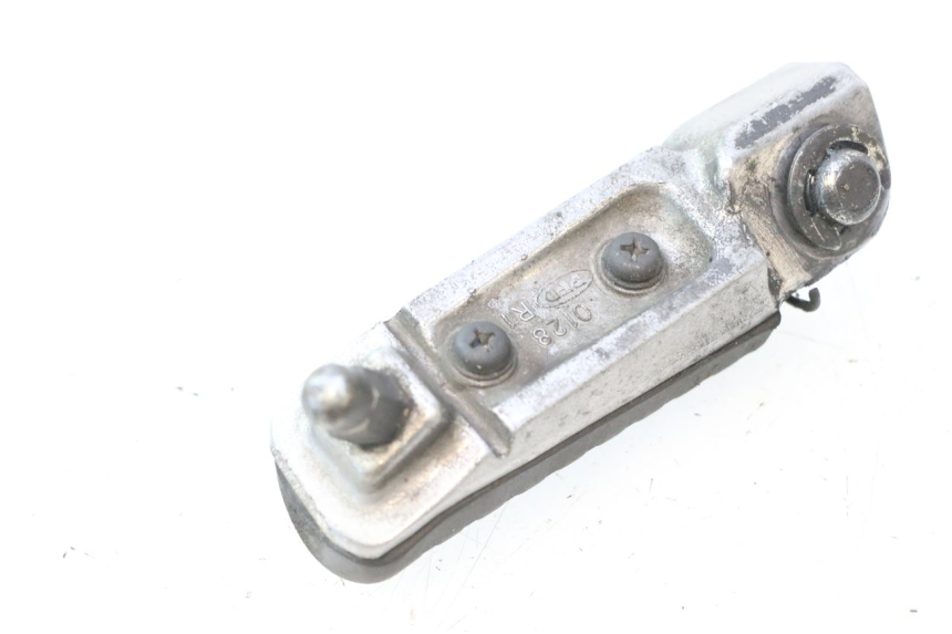 photo de RIGHT FRONT FOOTPEG KAWASAKI ER-6 ER6 F ABS 650 (2012 - 2016) - Zoom on usage condition