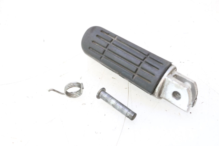 photo de FRONT RIGHT FOOTREST YAMAHA FJR 1300 (2001 - 2005) - Main view