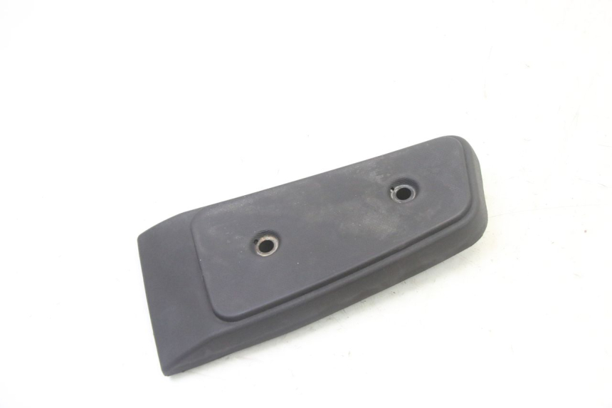 photo de FRONT RIGHT FOOTREST PIAGGIO MP3 RL 250 (2006 - 2010) - Zoom on usage condition