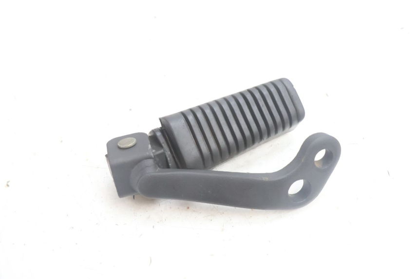 photo de FRONT RIGHT FOOTREST MASH SEVENTY FIVE 125 (2013 - 2021) - Product overview