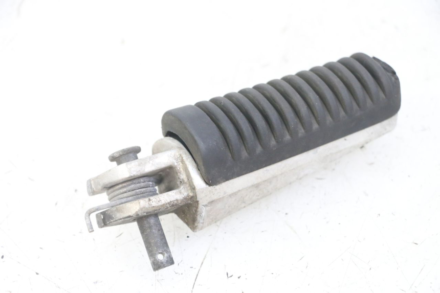 photo de FRONT RIGHT FOOTREST YAMAHA XJ6 ABS 600 (2008 - 2016) - Product overview