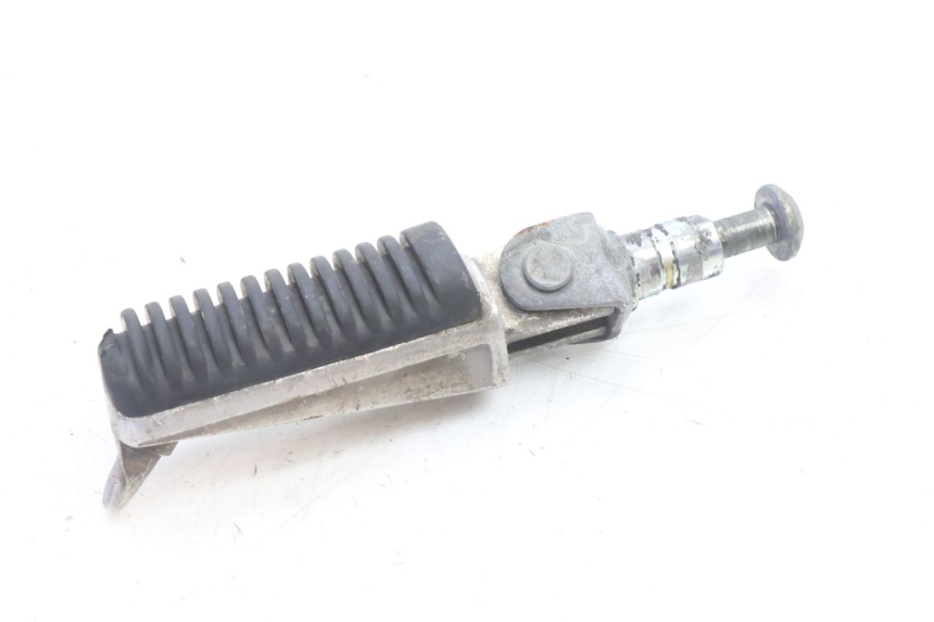 photo de FRONT RIGHT FOOTREST YAMAHA XJR 1300 (1998 - 2002) - Alternative perspective