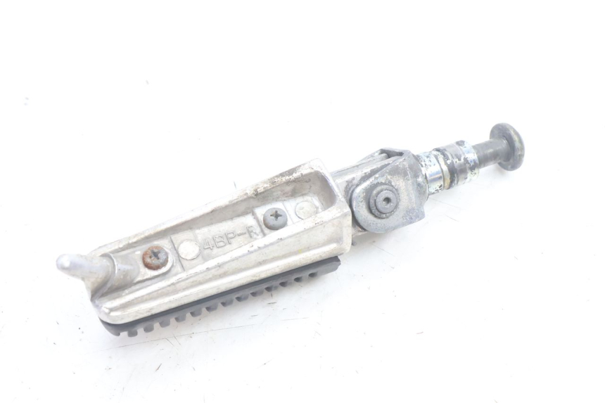 photo de FRONT RIGHT FOOTREST YAMAHA XJR 1300 (1998 - 2002) - Technical close-up