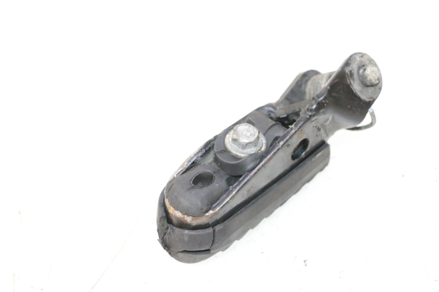 photo de FRONT RIGHT FOOTREST HONDA XRV AFRICA TWIN 750 (1990 - 1992) - Alternative perspective
