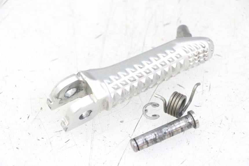 photo de FRONT LEFT FOOTREST BMW S RR ABS S1000RR 1000 (2015 - 2018) - Main view