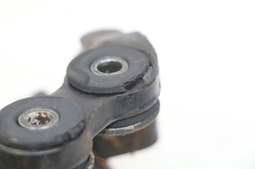 photo de LEFT FRONT FOOTREST HONDA CM 125 (1983 - 2003) - Zoom on usage condition