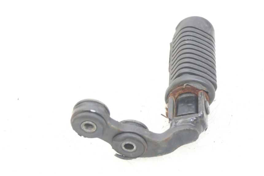 photo de LEFT FRONT FOOTREST HONDA CM 125 (1983 - 2003) - Fixing points details