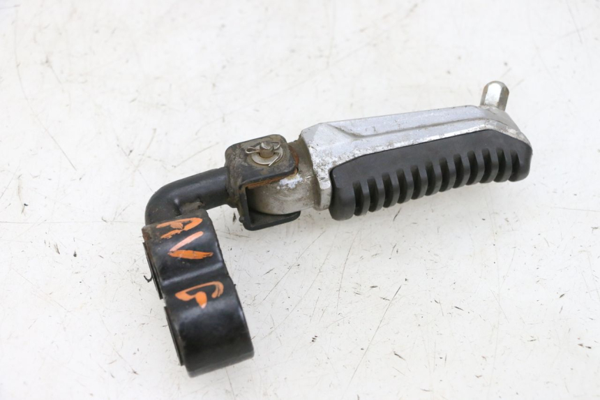 photo de FRONT LEFT FOOTREST KSR CODE 125 (2018 - 2020) - Component detail