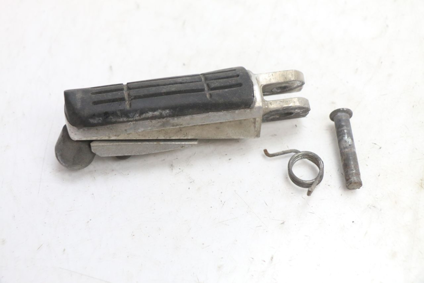 photo de FRONT LEFT FOOTREST YAMAHA FJR 1300 (2001 - 2005) - Main view
