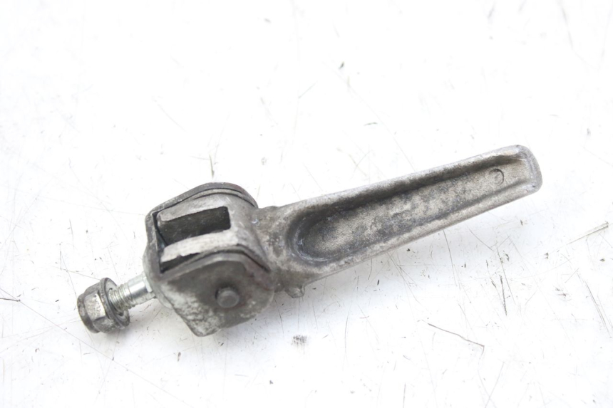 photo de LEFT FRONT FOOTREST DERBI GPR 50 (2004 - 2009) - Component detail