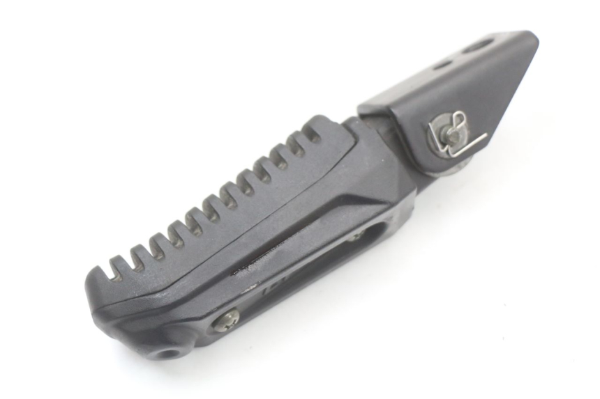 photo de FRONT LEFT FOOTREST ASTOR ORCAL 125 (2015 - 2017) - Component detail