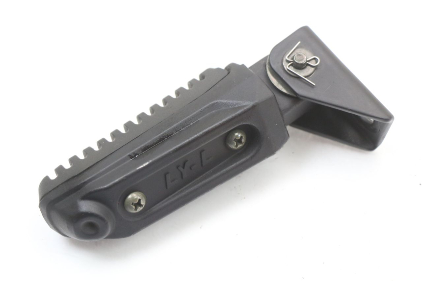 photo de FRONT LEFT FOOTREST ASTOR ORCAL 125 (2015 - 2017) - Product overview