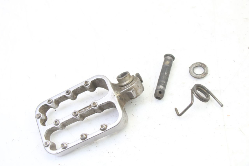 photo de FRONT LEFT FOOTREST KTM SUPERENDURO R 950 (2005 - 2009) - Main view