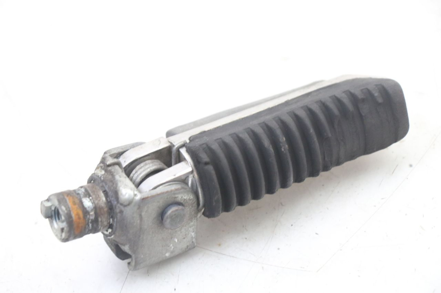 photo de FRONT LEFT FOOTREST SUZUKI GSF S BANDIT 600 (2000 - 2004) - Product overview