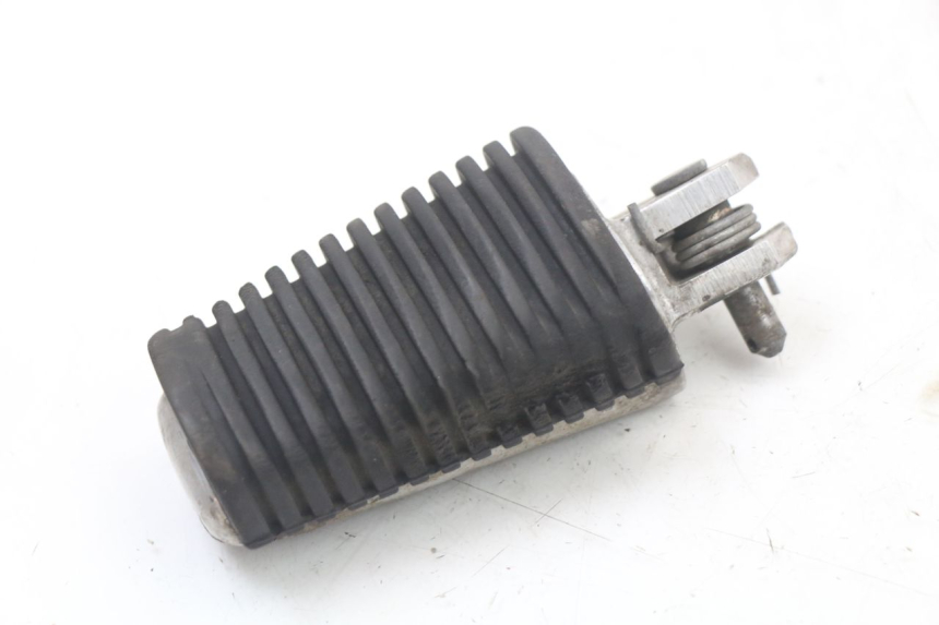 photo de FRONT LEFT FOOTREST YAMAHA XVS DRAG STAR DRAGSTAR 650 (1997 - 2007) - Main view