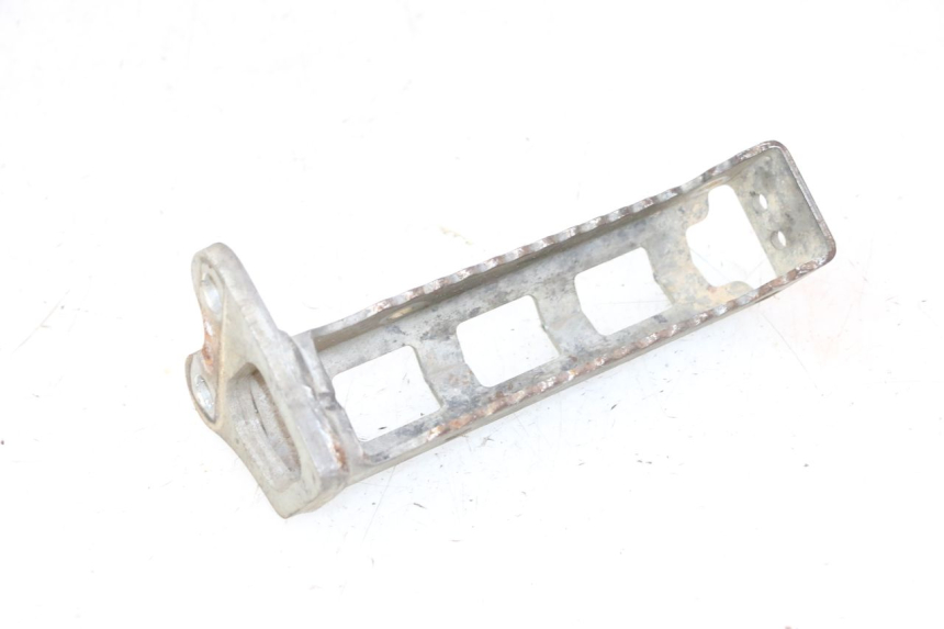 photo de FRONT LEFT FOOTREST YAMAHA YFM R RAPTOR 250 (2008 - 2014) - Alternative perspective