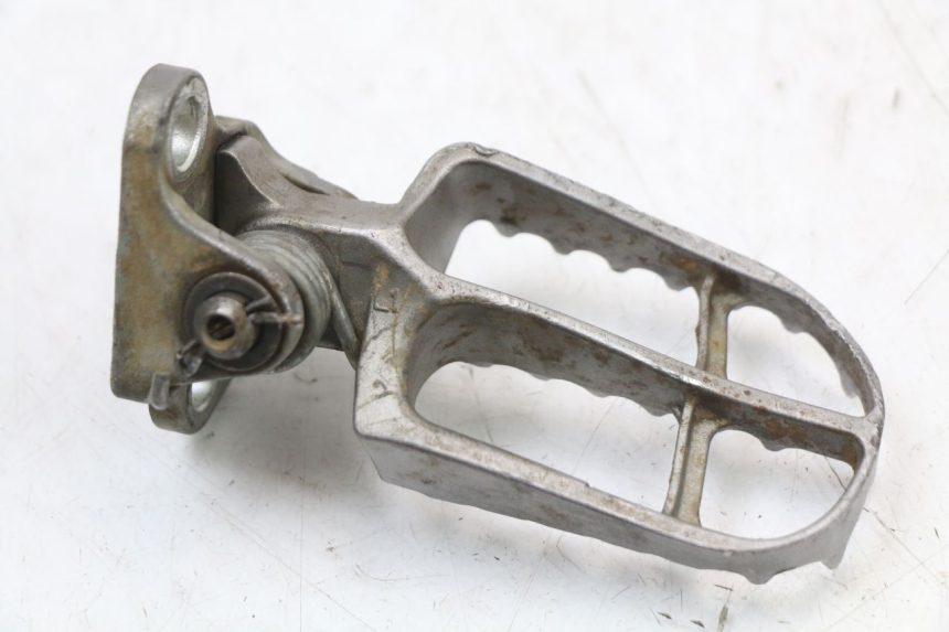 photo de LEFT FRONT FOOTREST YAMAHA YZ 125 (2017 - 2021) - Technical close-up