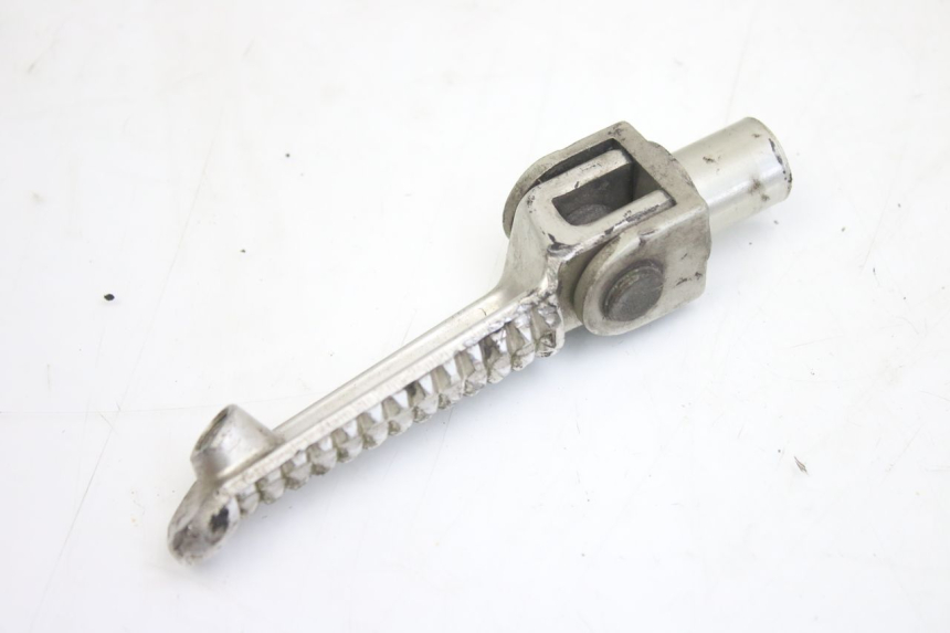 photo de LEFT FRONT FOOTREST YAMAHA YZF R1 1000 (2007 - 2008) - Component detail