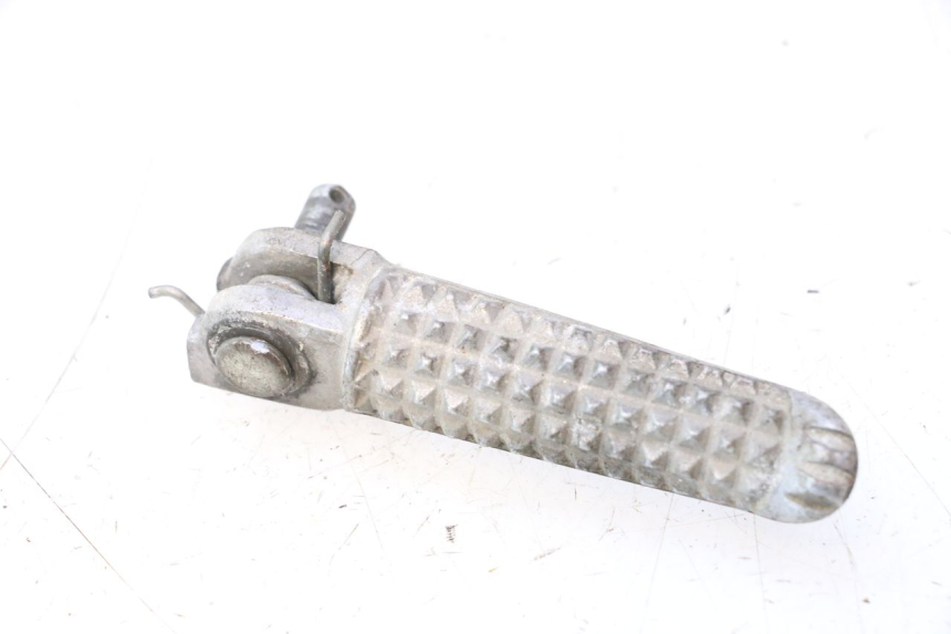 photo de FRONT LEFT FOOTREST YAMAHA YZF R6 600 (2008 - 2009) - Main view