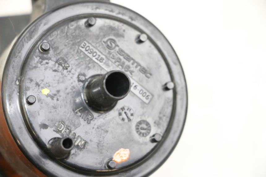 photo de CANISTER PIAGGIO MP3 HPE 300 (2019 - 2026) - Zoom on usage condition