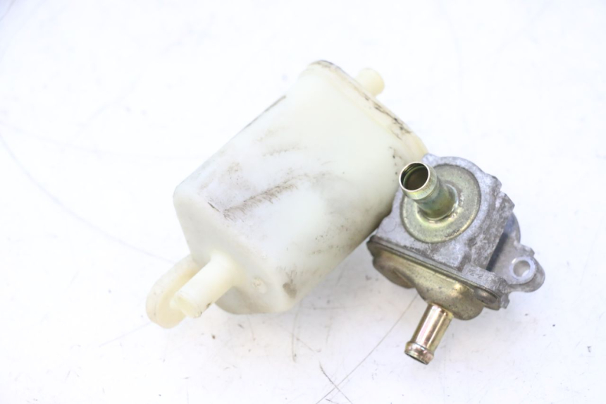 photo de CANISTER YAMAHA YP MAJESTY 125 (2002 - 2006) - Component detail