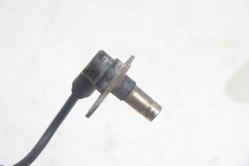 photo de REAR ABS SENSOR SUZUKI BURGMAN EXECUTIVE ABS 650 (2006 - 2012) - Fixing points details