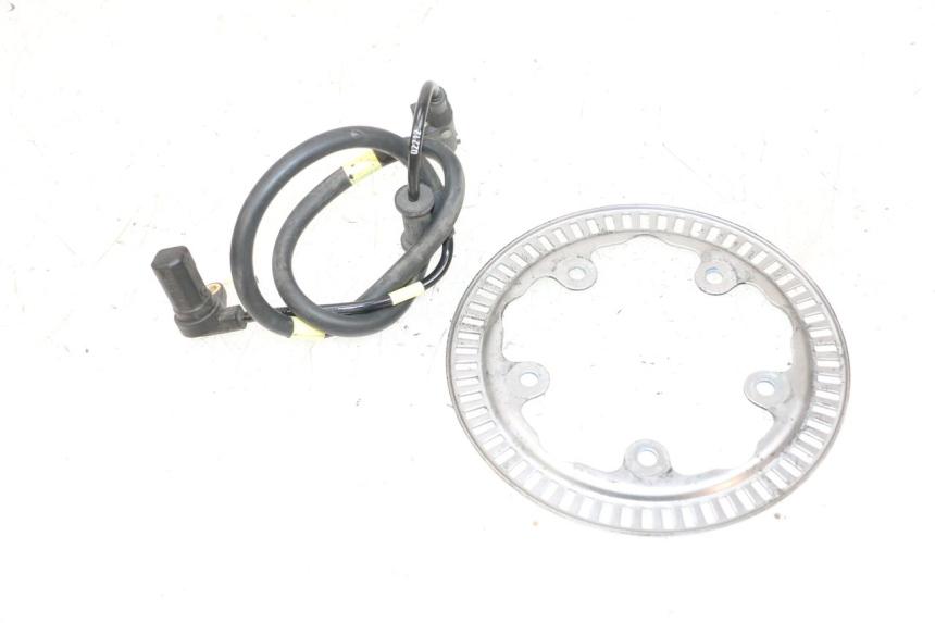 photo de REAR ABS SENSOR PIAGGIO MP3 HPE 300 (2019 - 2026) - Fixing points details