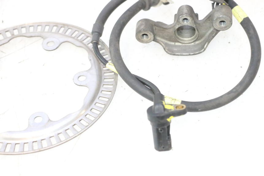 photo de REAR ABS SENSOR PIAGGIO MP3 500 (2016 - 2018) - Technical close-up