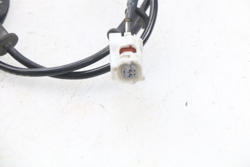 photo de REAR ABS SENSOR MBK MW TRYPTIK 125 (2017 - 2022) - Zoom on usage condition