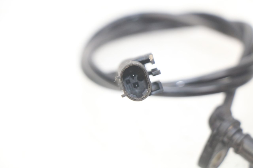 photo de REAR ABS SENSOR YAMAHA N-MAX NMAX 125 (2017 - 2020) - Fixing points details