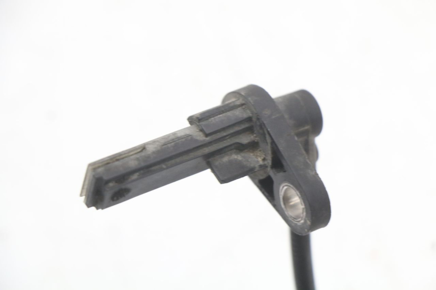 photo de REAR ABS SENSOR MOTO GUZZI NORGE 8V GT 1200 (2011 - 2016) - Fixing points details
