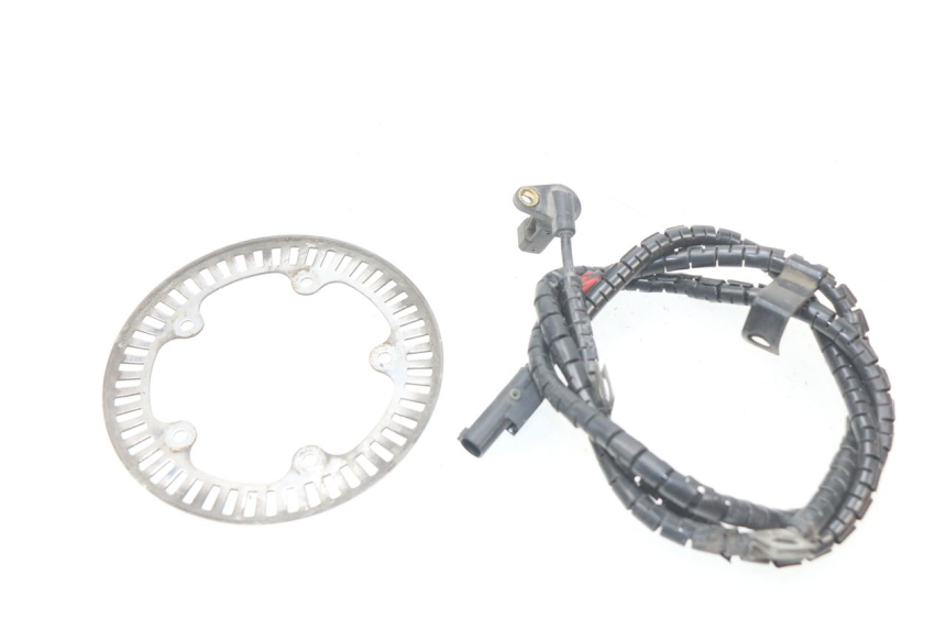 photo de REAR ABS SENSOR PIAGGIO VESPA GTS SUPER IE 125 (2009 - 2016) - Zoom on usage condition