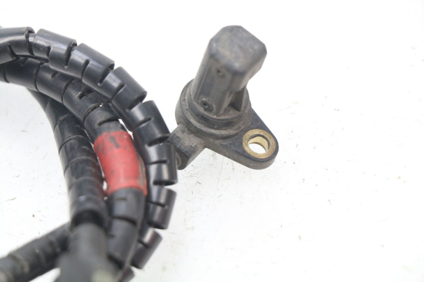 photo de REAR ABS SENSOR PIAGGIO VESPA GTS SUPER IE 125 (2009 - 2016) - Technical close-up