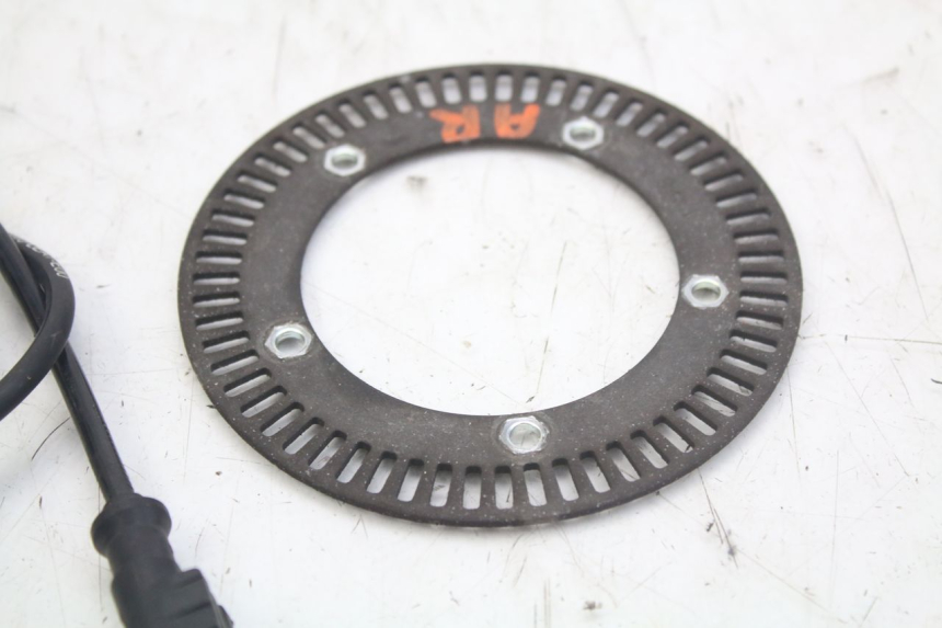 photo de REAR ABS SENSOR KYMCO X-CITING XCITING 400 (2014 - 2018) - Technical close-up