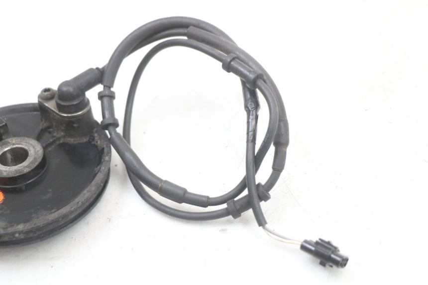 photo de REAR ABS SENSOR YAMAHA XJ6 ABS 600 (2008 - 2016) - Technical close-up