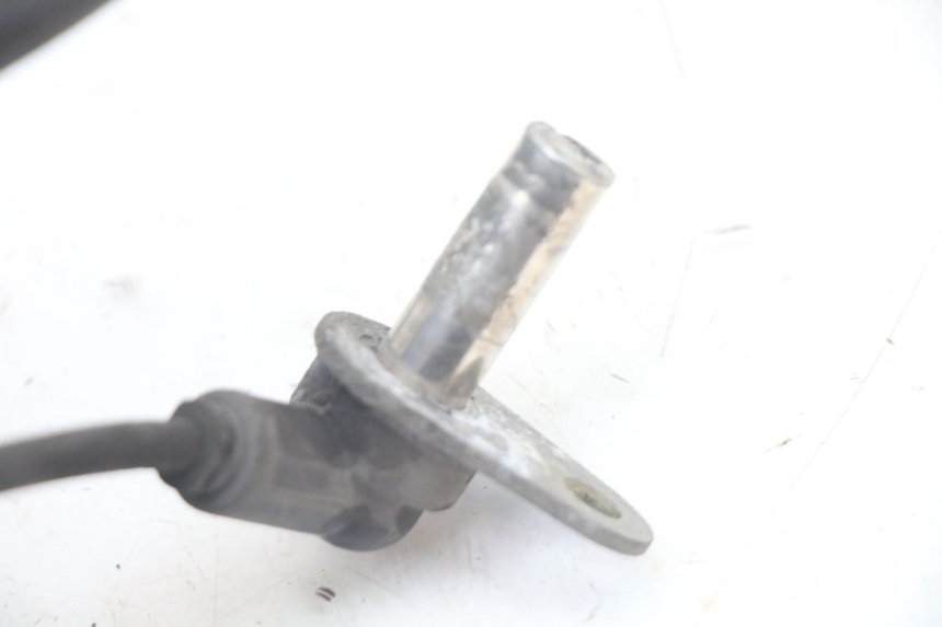 photo de REAR ABS SENSOR YAMAHA X-MAX XMAX ABS 250 (2010 - 2014) - Fixing points details