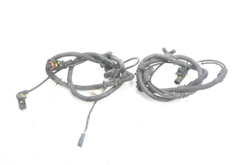 photo de FRONT ABS SENSOR PIAGGIO MP3 500 (2016 - 2018) - Alternative perspective