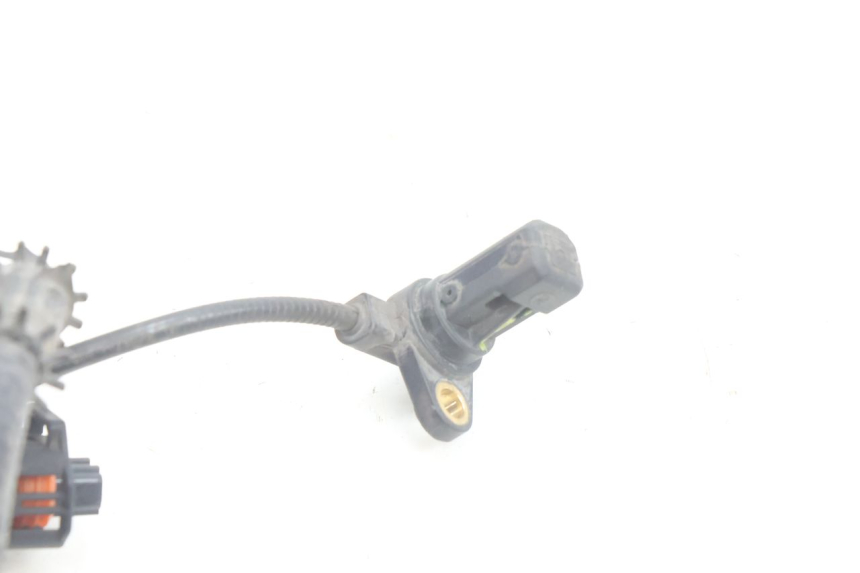 photo de FRONT ABS SENSOR PIAGGIO MP3 500 (2016 - 2018) - Surface and material condition