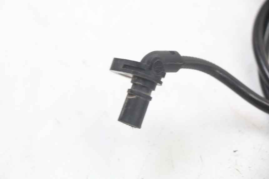 photo de FRONT ABS SENSOR PEUGEOT BELVILLE 125 (2017 - 2021) - Alternative perspective