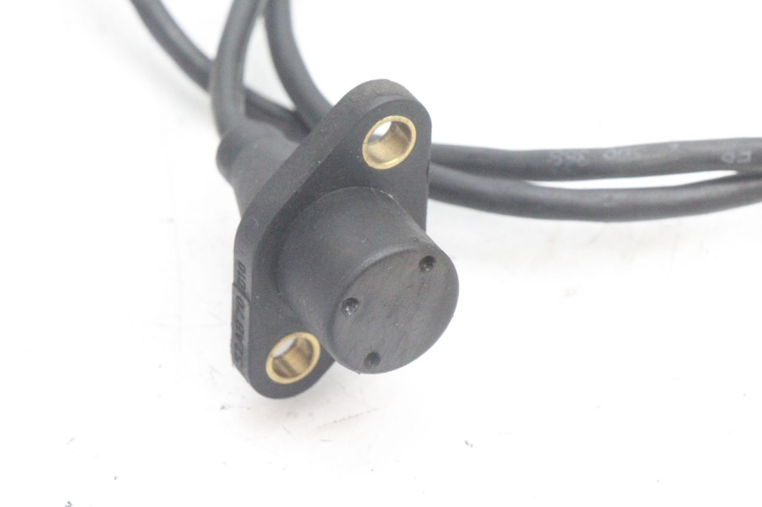 photo de FRONT ABS SENSOR PEUGEOT SATELIS 125 (2006 - 2009) - Zoom on usage condition