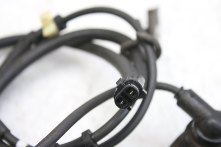 photo de FRONT ABS SENSOR MBK SKYCRUISER 125 (2010 - 2013) - Alternative perspective