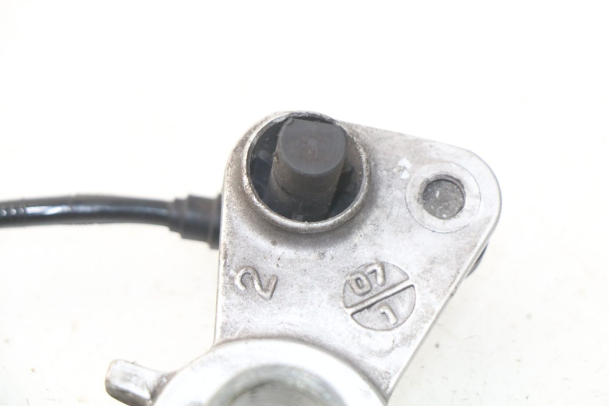 photo de FRONT ABS SENSOR SUZUKI SV S ABS 650 (2003 - 2009) - Technical close-up