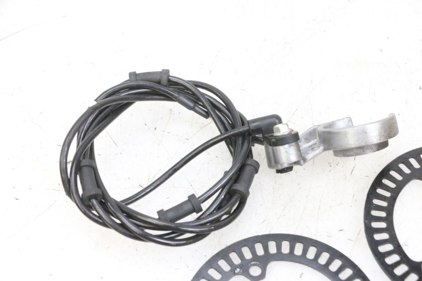 photo de FRONT ABS SENSOR YAMAHA TRICITY 300 (2020 - 2024) - Product overview