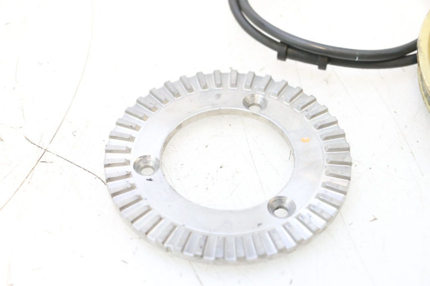 photo de FRONT ABS SENSOR YAMAHA XP T-MAX ABS 500 (2005 - 2005) - Component detail