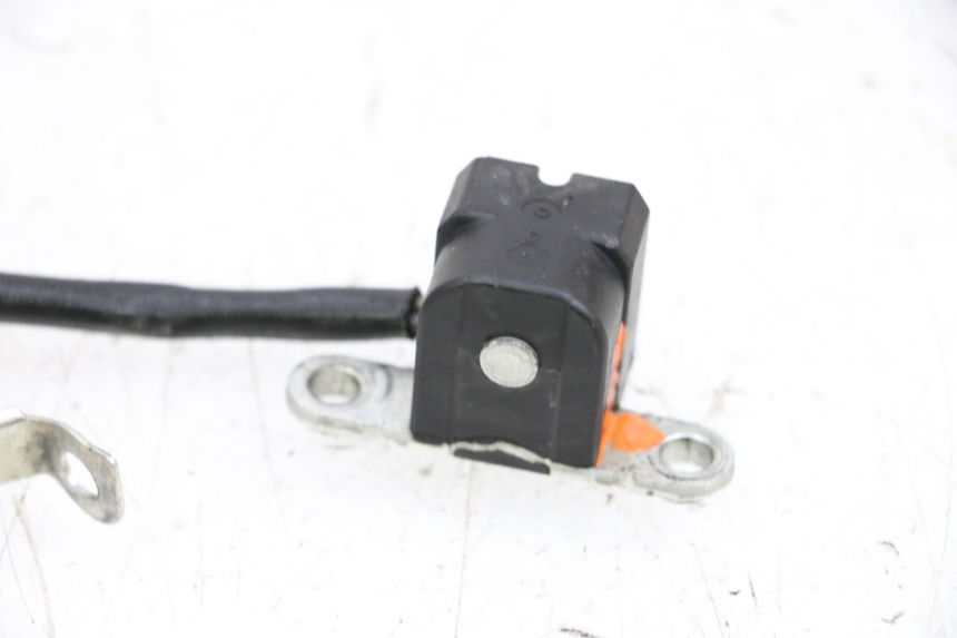 photo de IGNITION SENSOR YAMAHA FJR ABS 1300 (2006 - 2012) - Fixing points details