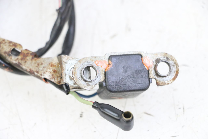 photo de IGNITION SENSOR HONDA MTX TC02 125 (1987 - 1989) - Technical close-up