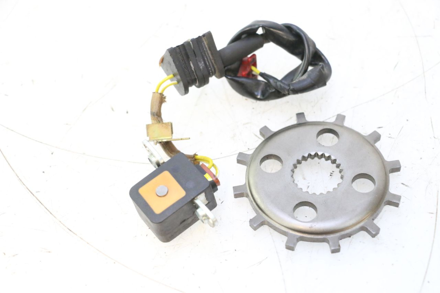 photo de IGNITION SENSOR HONDA VFR FI RC46 800 (1998 - 2001) - Alternative perspective