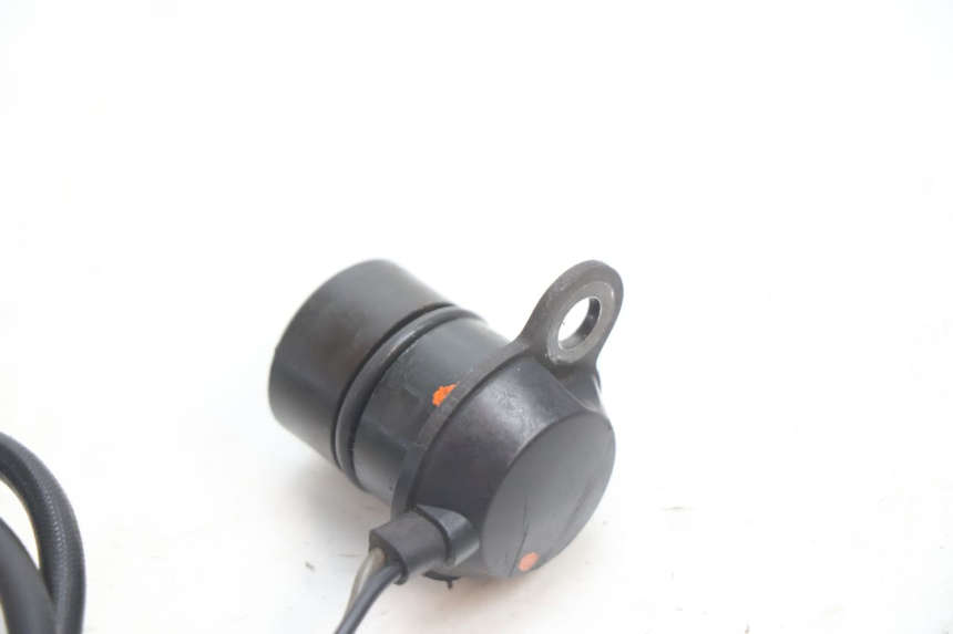 photo de IGNITION SENSOR YAMAHA YZF R GENESIS 750 (1993 - 1998) - Technical close-up